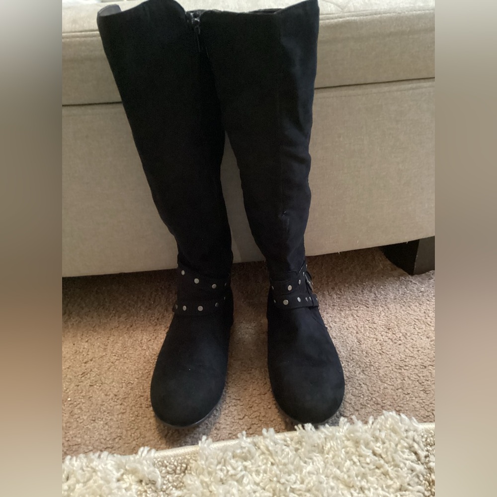 Fergalious by Fergie boots.